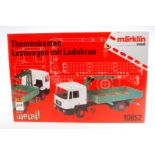 Märklin Themenkasten “Lastwagen mit Ladekran“ 10852, wohl komplett, Alterungsspuren, OK, Z 1-2