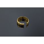 22ct gold hallmarked ring (band has been cut) (4.0 grams)