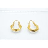 9ct gold circular earrings (1.2 grams). In good condition without any obvious damage or restoration.