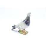 Beswick grey pigeon 1383. In good condition with some light scratches to the neck. 14cm