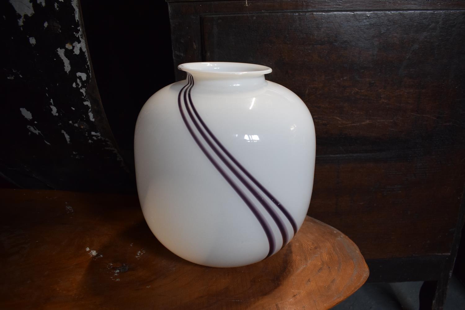 Large Goebel art glass vase, 23cm tall. In good condition with some scratching and surface wear etc. - Image 2 of 3