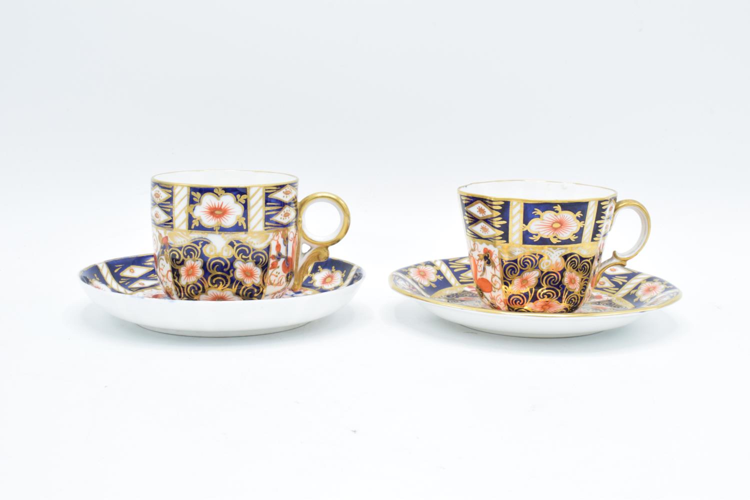 Royal Crown Derby early 20th century Imari cups and saucers (2 duos) All first quality. Both sets