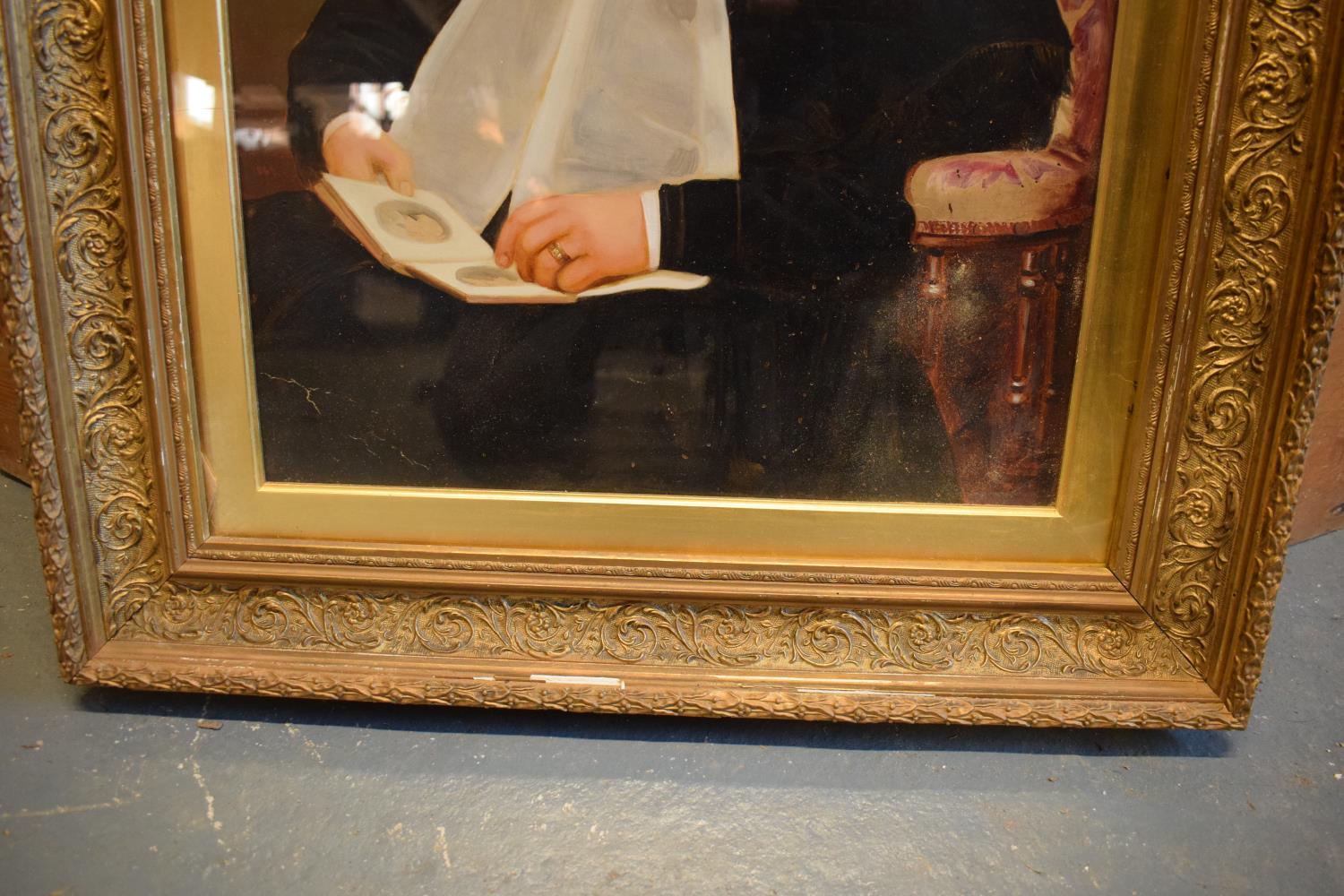 19th century oil on canvas of a lady admiring art whilst seated, in an ornate frame. The frame has - Image 3 of 10