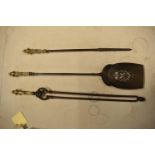 Brass and metal fire companion set (heavy duty). No postage, condition reports or extra photos are