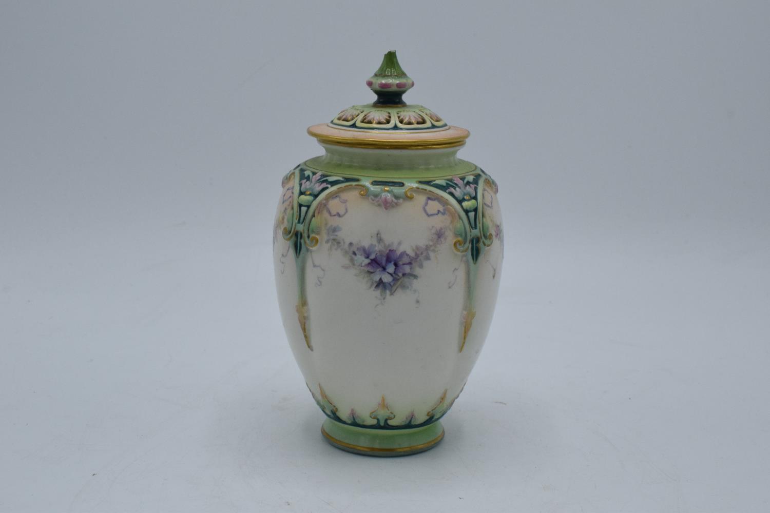 Hadley's Worcester faience lidded vase with a guilded floral decoration. In good condition with no - Image 2 of 4