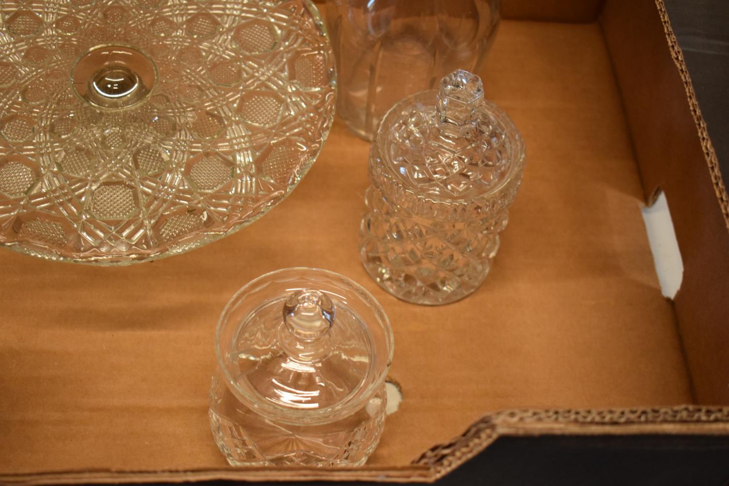 A collection of glass ware to include a pair of decanters, chutney jars, a cake stand etc. In good - Image 4 of 5