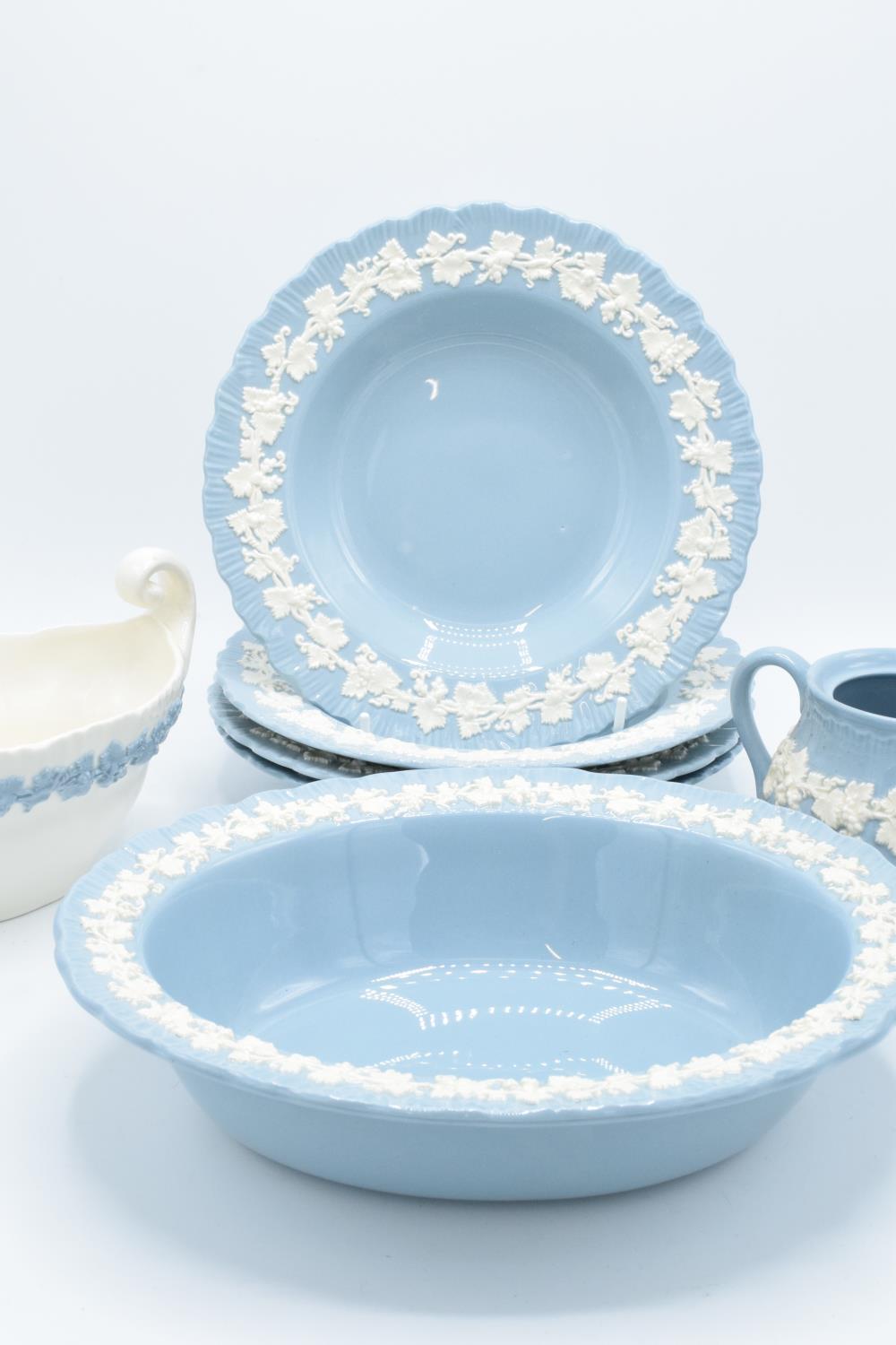 Wedgwood Embossed Queen's Ware to include a sugar pot (no lid), 4 8 1/4 '' bowls and an oval - Image 2 of 2