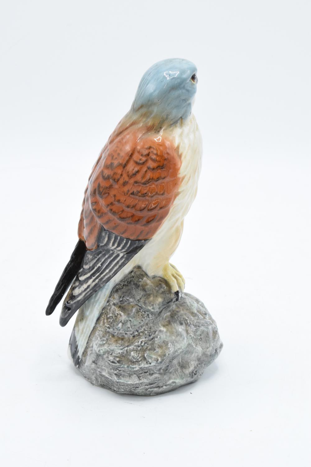 Beswick Beneagles whisky decanter in the form of a Kestrel with original contents. In good condition - Image 2 of 3