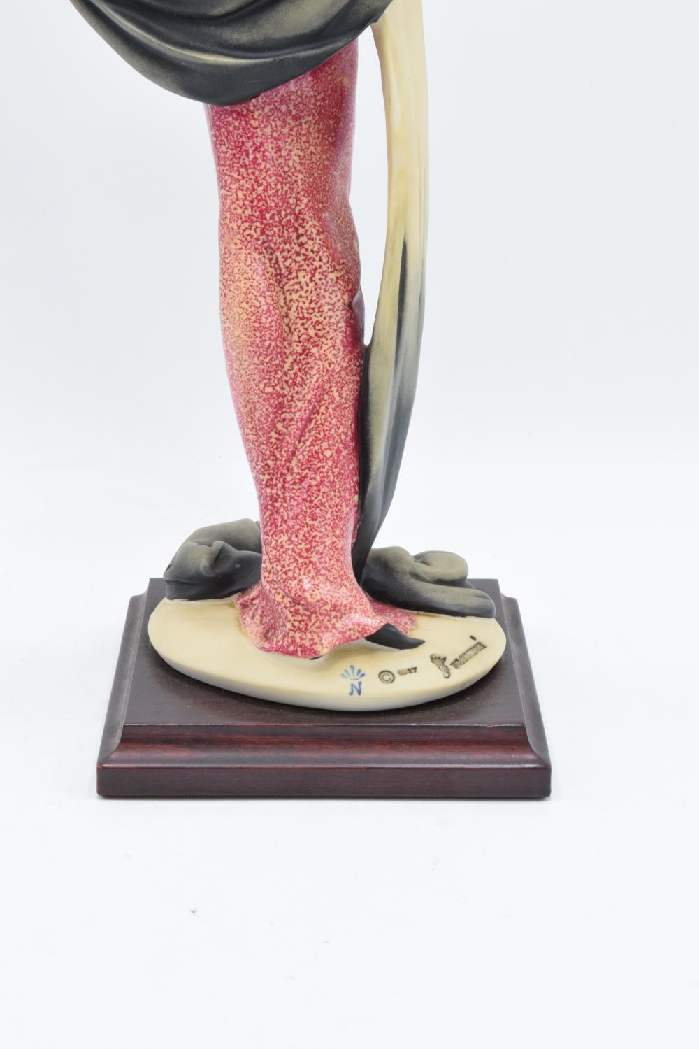 Giuseppe Armani Figurine "Lady with Compact" Mounted on Wooden Base, 1987 Limited Edition My Fair - Image 4 of 6