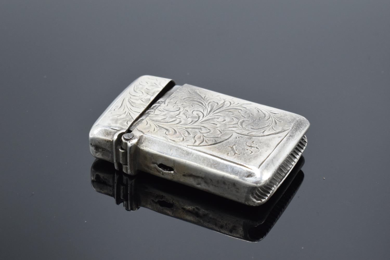 A collection of silver and silver coloured items to include a vesta case (Birmingham 1902) (holes to - Image 21 of 21