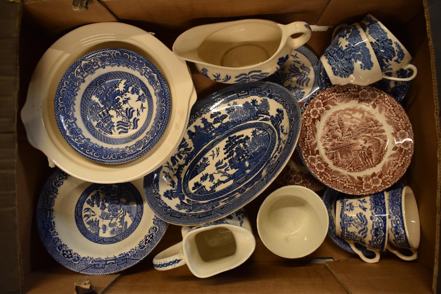 A large collection of 19th and 20th century blue and white pottery to include tea pots, duos, - Image 2 of 8