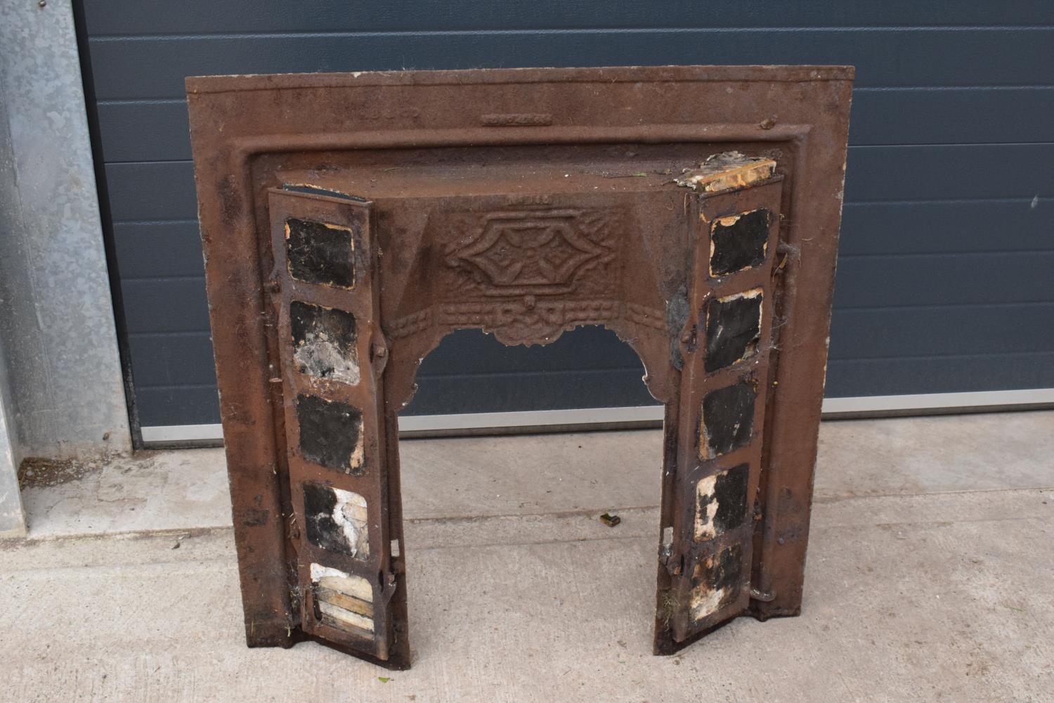 Victorian cast iron fireplace set with tiles. 96 x 14 x 97cm tall. - Image 7 of 9