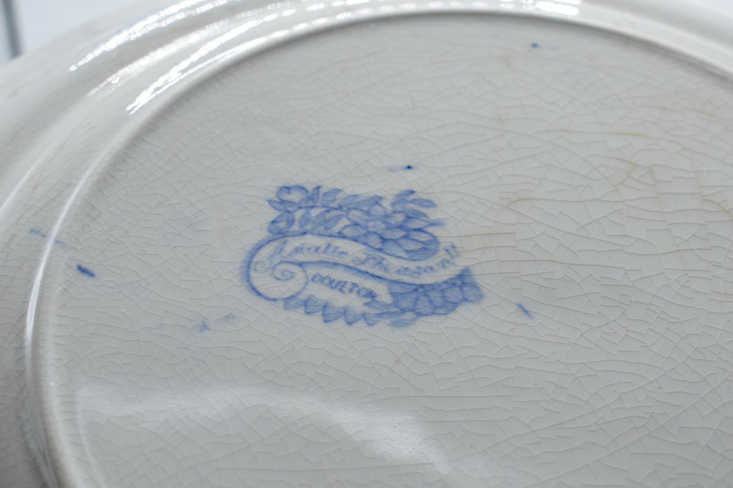 A collection of 19th century blue and white dinner plates in the Asiatic Pheasant design to - Image 4 of 4