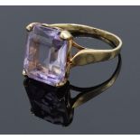 9ct gold ladies ring set with a large amethyst stone. 3.1 grams. UK size O/P. Hallmarks slightly