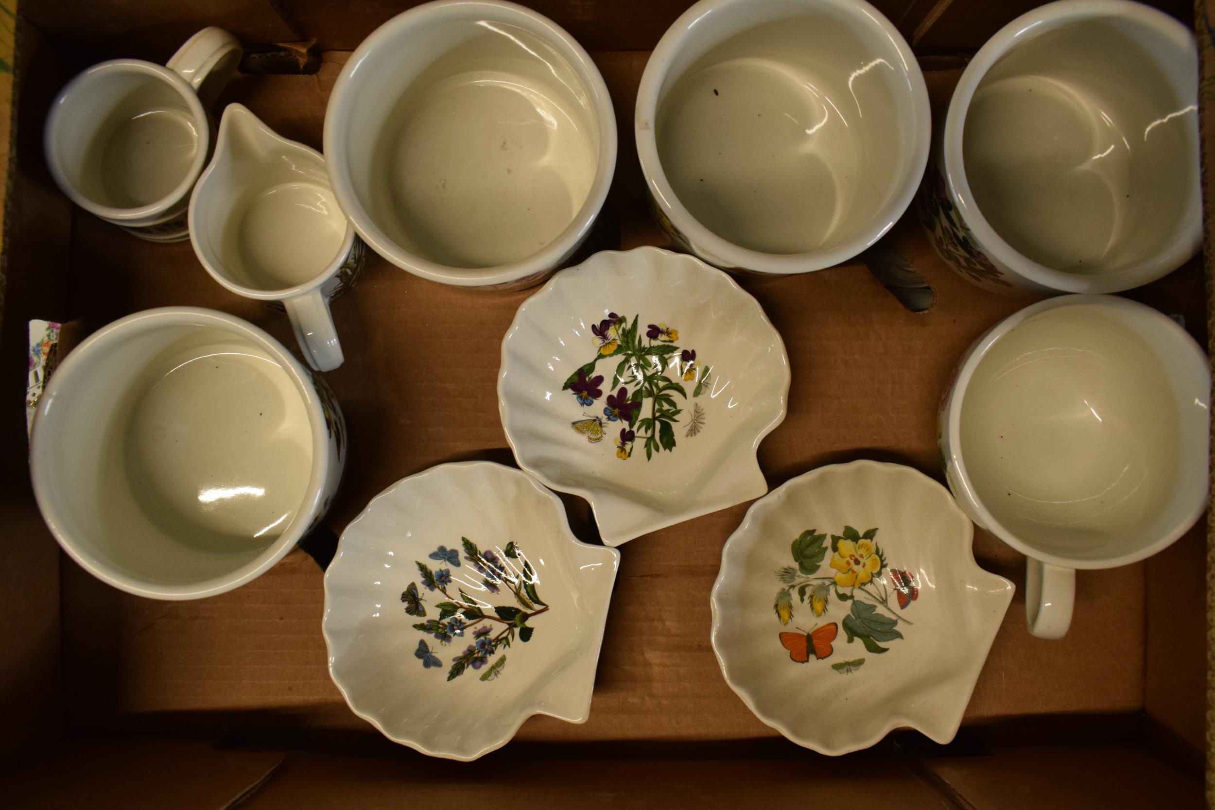 A collection of Portmeirion items mainly in the Botanic Garden design to include pots, planters,