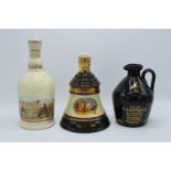 A collection of whisky in decanters to include Bells Old Scotch Whisky Christmas 1991 70l 40% (