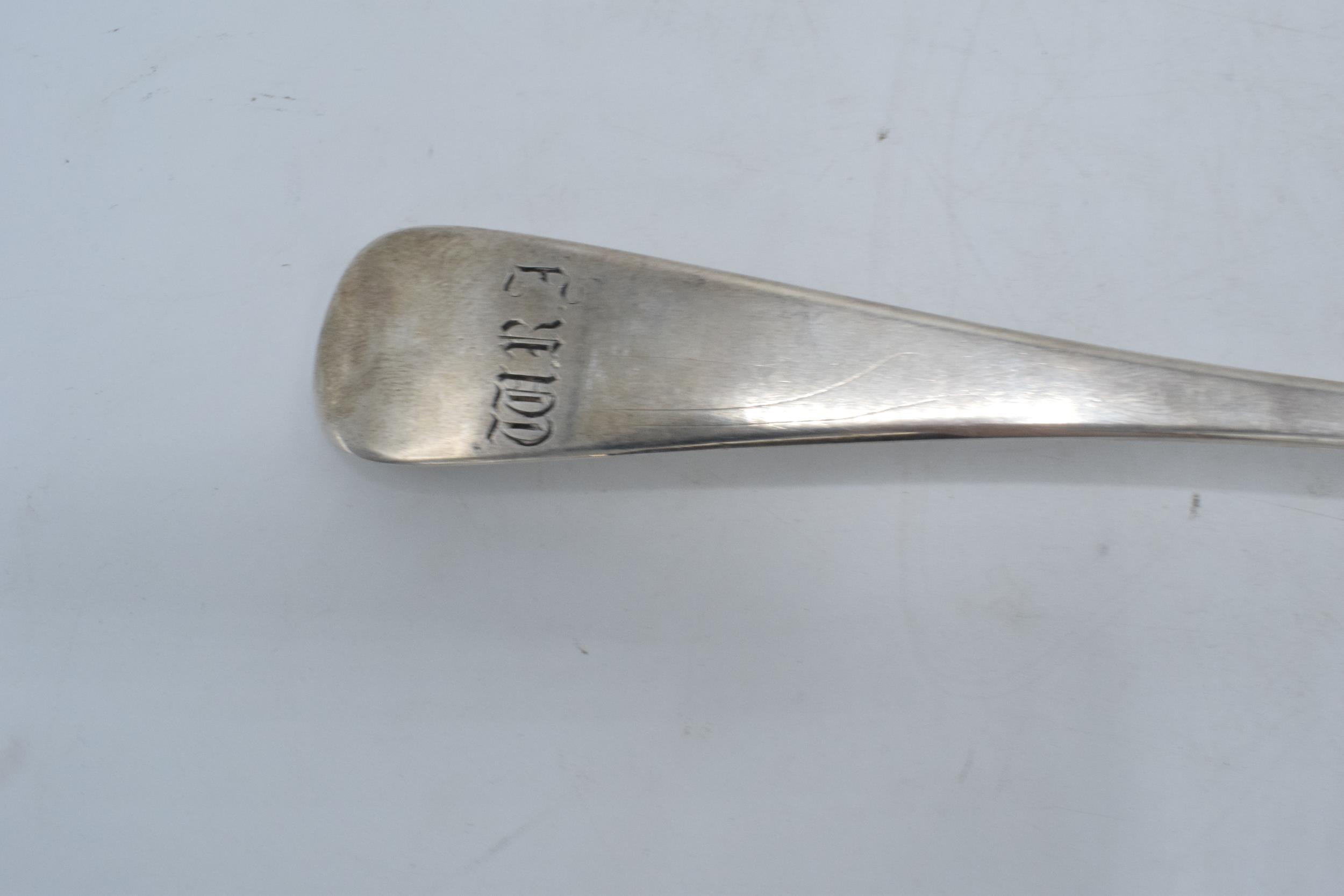 A William IV/ Victorian silver basting spoon. London 1837. James Beebe. 105.4 grams. - Image 2 of 4