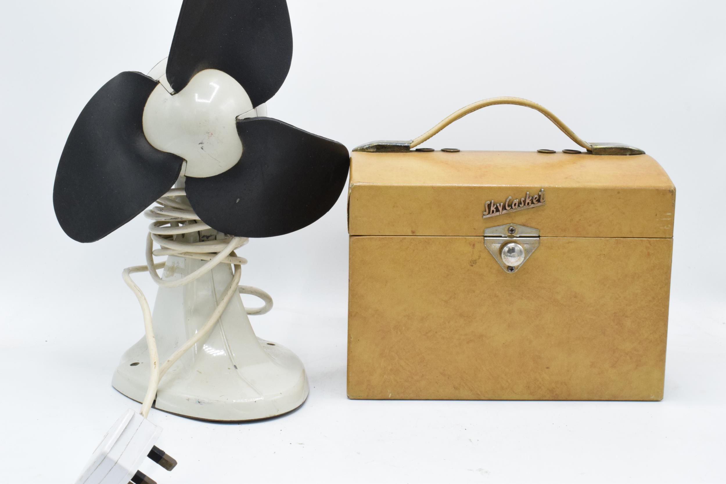 An Everready portable Sky Casket radio together with a Kingsway electric fan (2). Both untested.