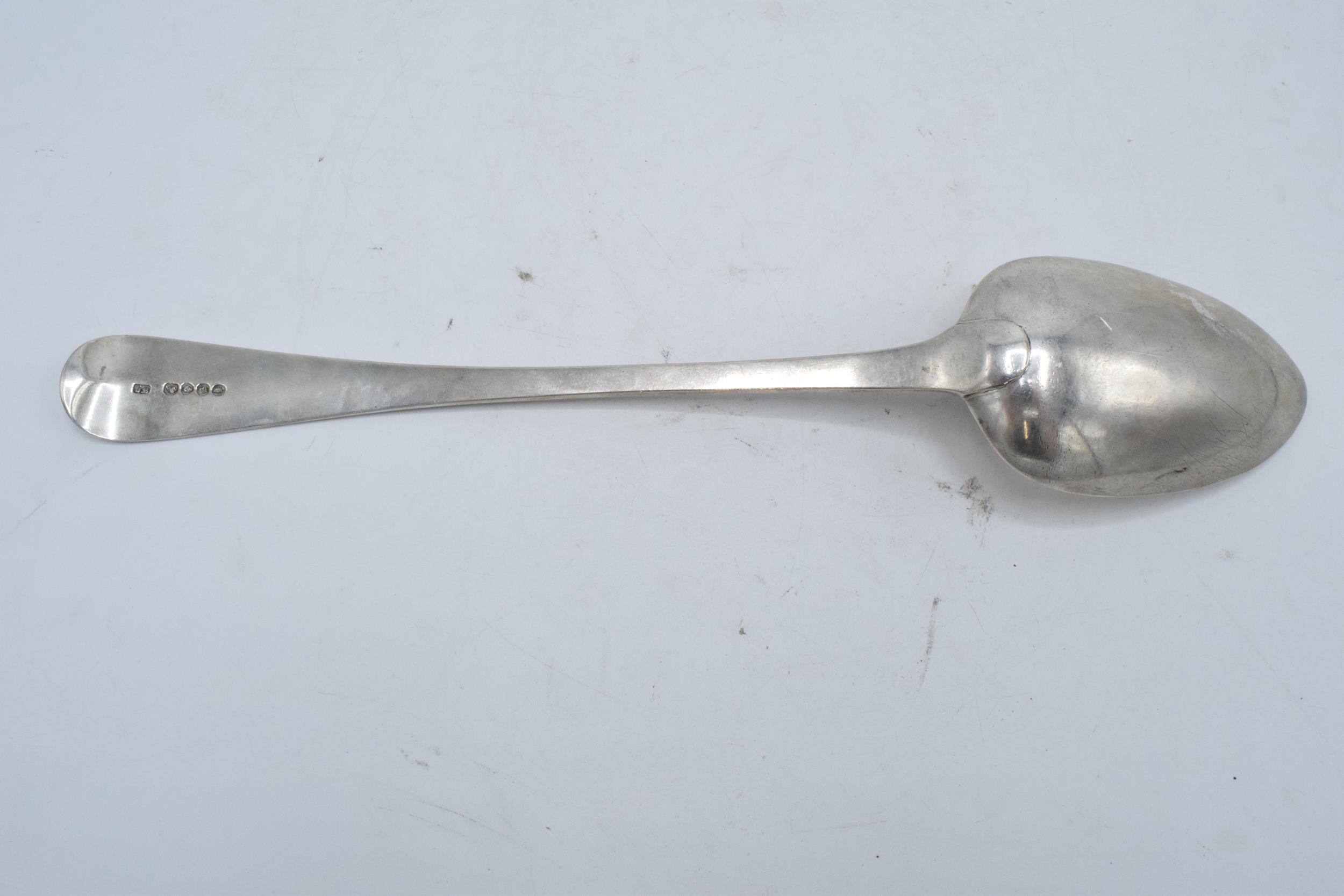 A William IV/ Victorian silver basting spoon. London 1837. James Beebe. 105.4 grams. - Image 3 of 4