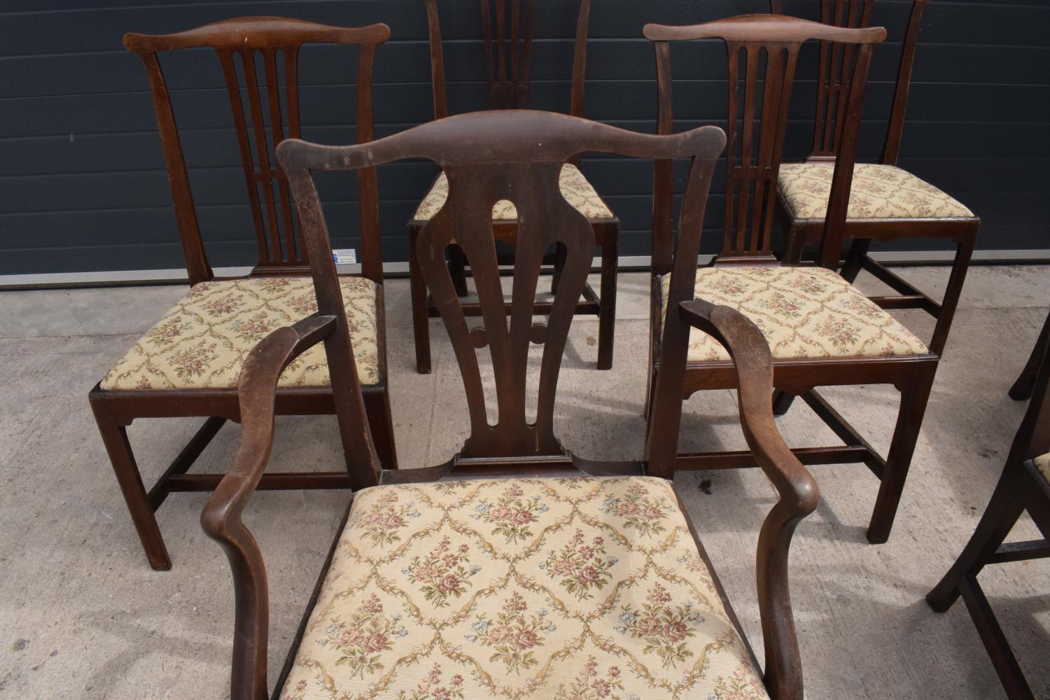 George III mahogany set of country Chippendale style dining chairs to consist of 2 carver chairs - Image 7 of 9