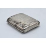 A silver cigarette case hallmarked for London 1912. 91.6 grams.