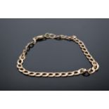 9ct gold link bracelet. 3.9 grams. 21cm long.