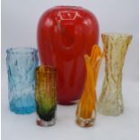 A collection of assorted art / studio glass in the form of vases with different designs etc (5).