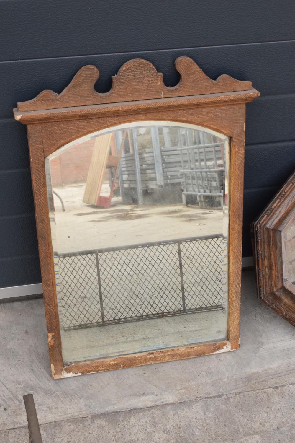 A collection of items to include a carved oak octagonal mirror, a rectangular mirror and a brass and - Image 2 of 4