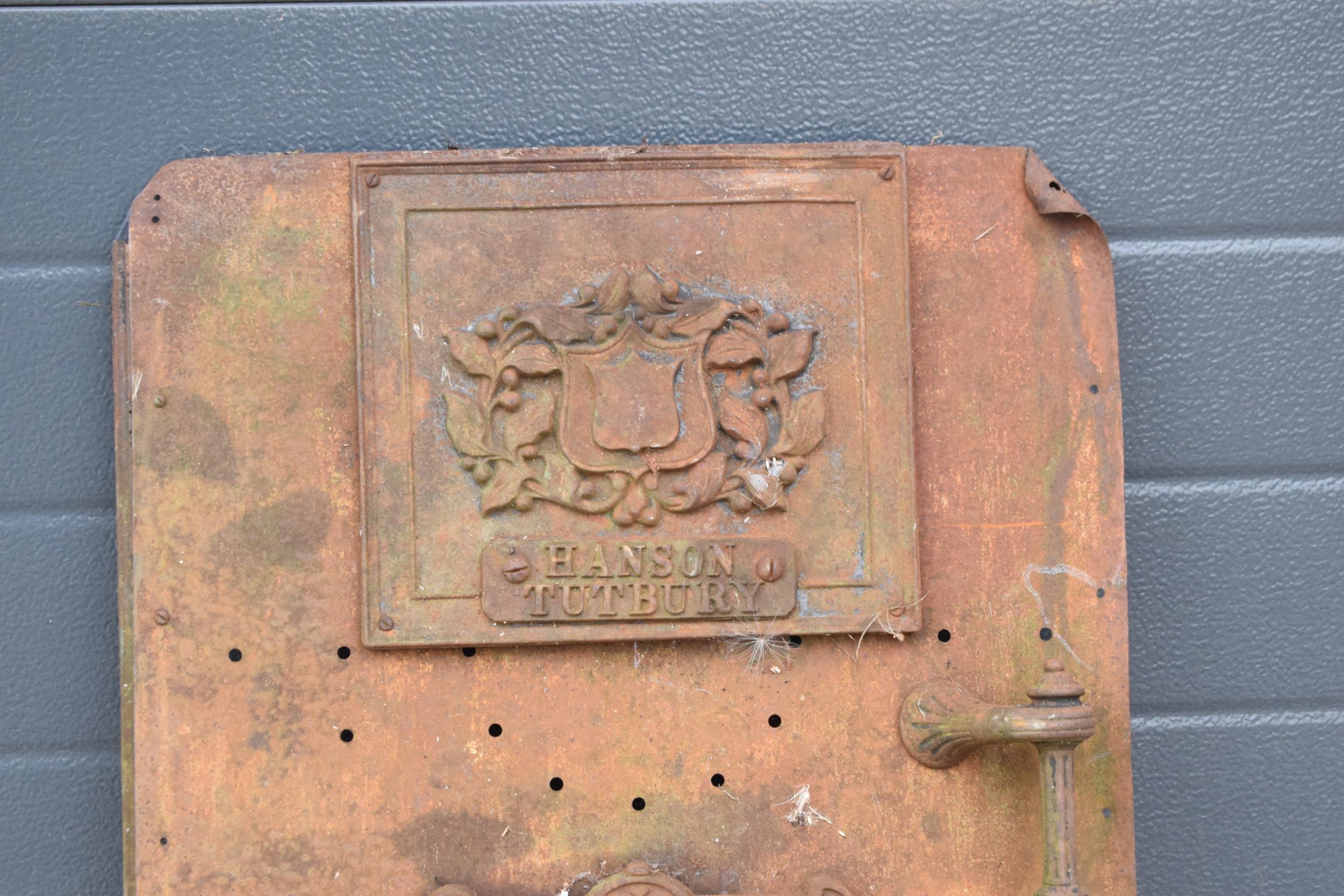 An interesting late 19th century cast metal door (possibly for a furnace / oven) with 'Hanson - Image 2 of 7