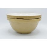 A pair of vintage mixing bowls made by Mason Cash and Co of Church Gresley (2). 29cm diameter. In