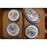 A collection of Copeland dinner ware decorated with a blue and white pagoda scene to include 6x 23cm