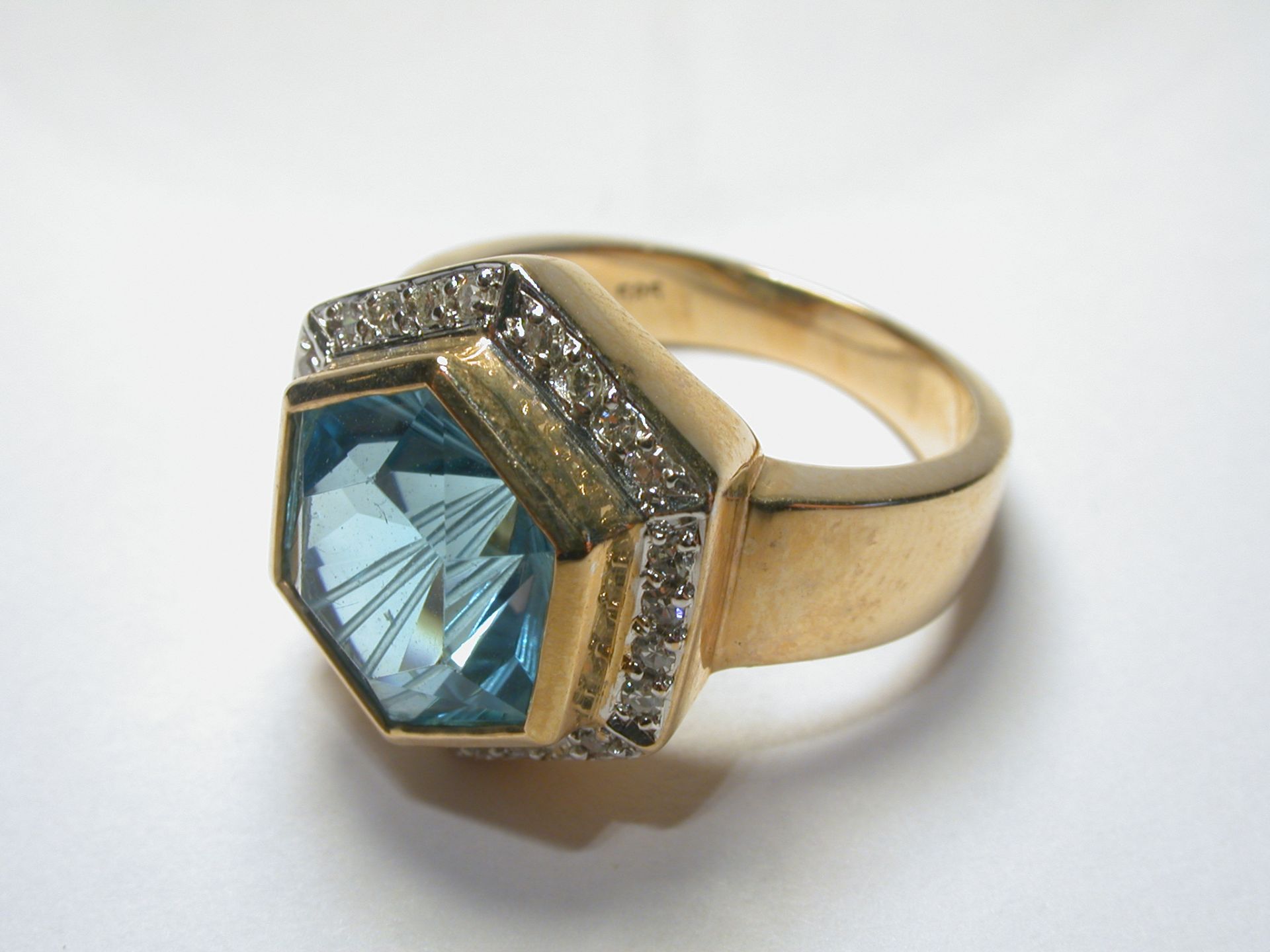 Ring GG 585, Blautopas, Diamanten - 9,11 Gramm