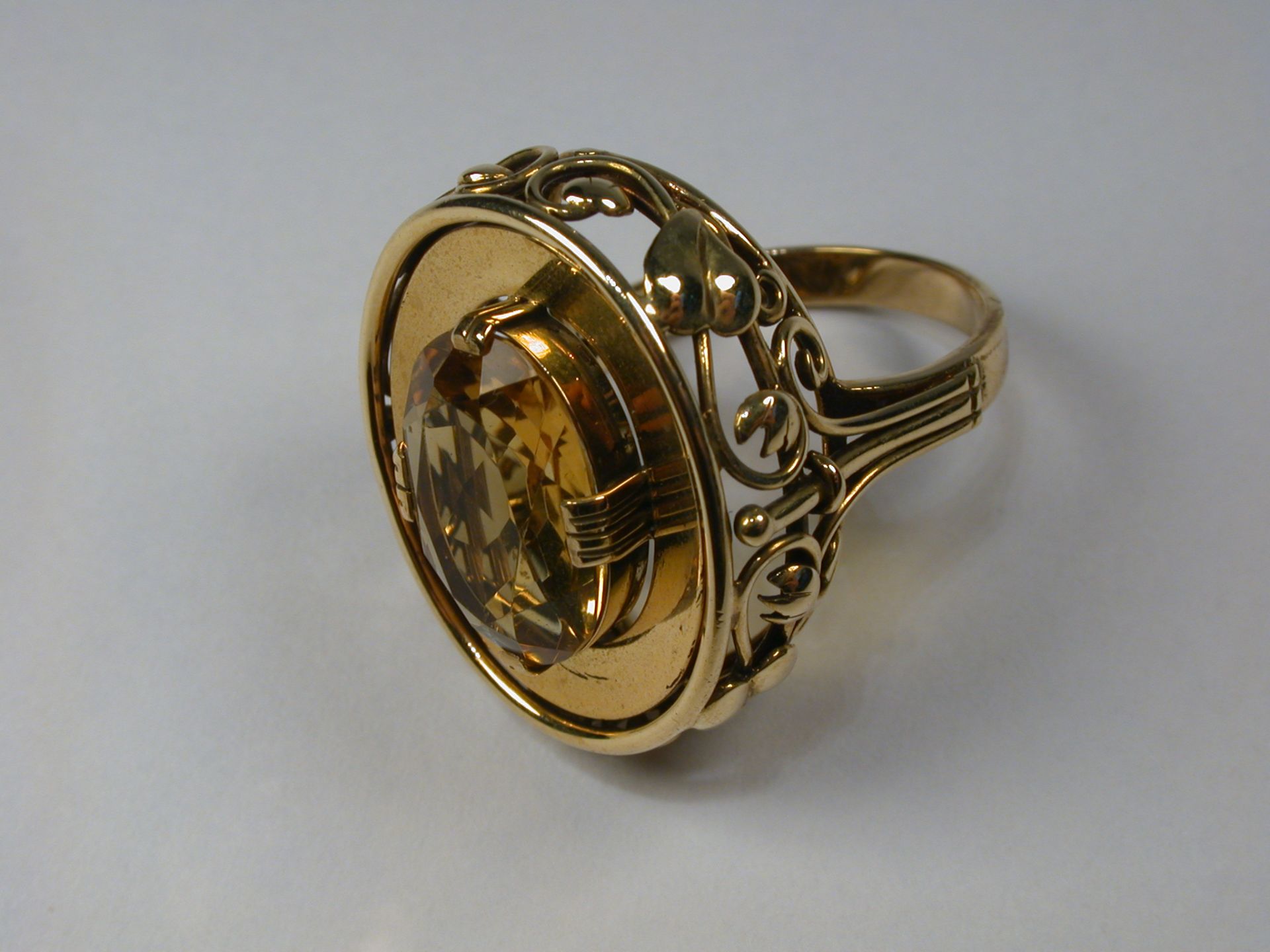 Ring GG 585, Goldtopas, antik um 1900 - 8,51 Gramm