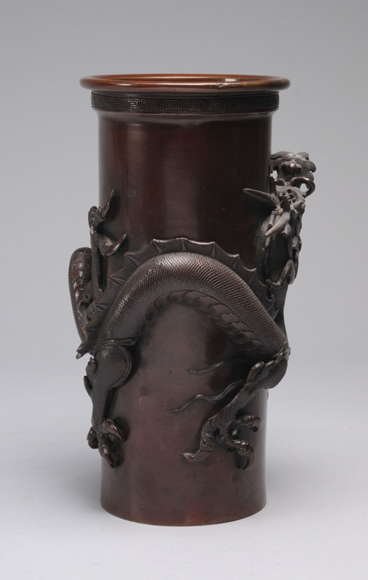 Vase mit Drachendekor - Bild 6 aus 6