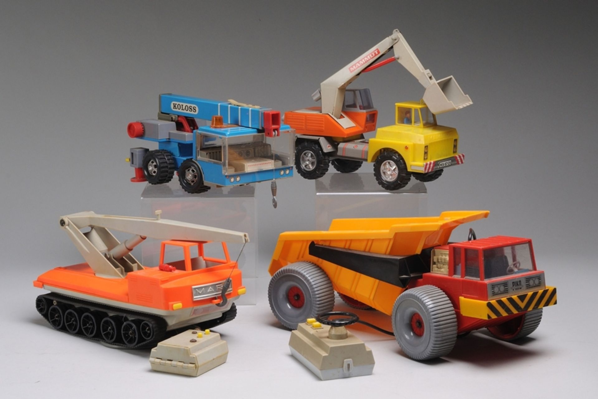 Spielzeugfahrzeuge