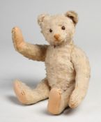 Kleiner Steiff-Teddybär