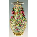 Bauchige Vase, als Lampe montiert China