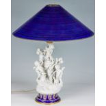 Tischlampe mit Amorknaben Mangani, Porcellane d'arte, Italien