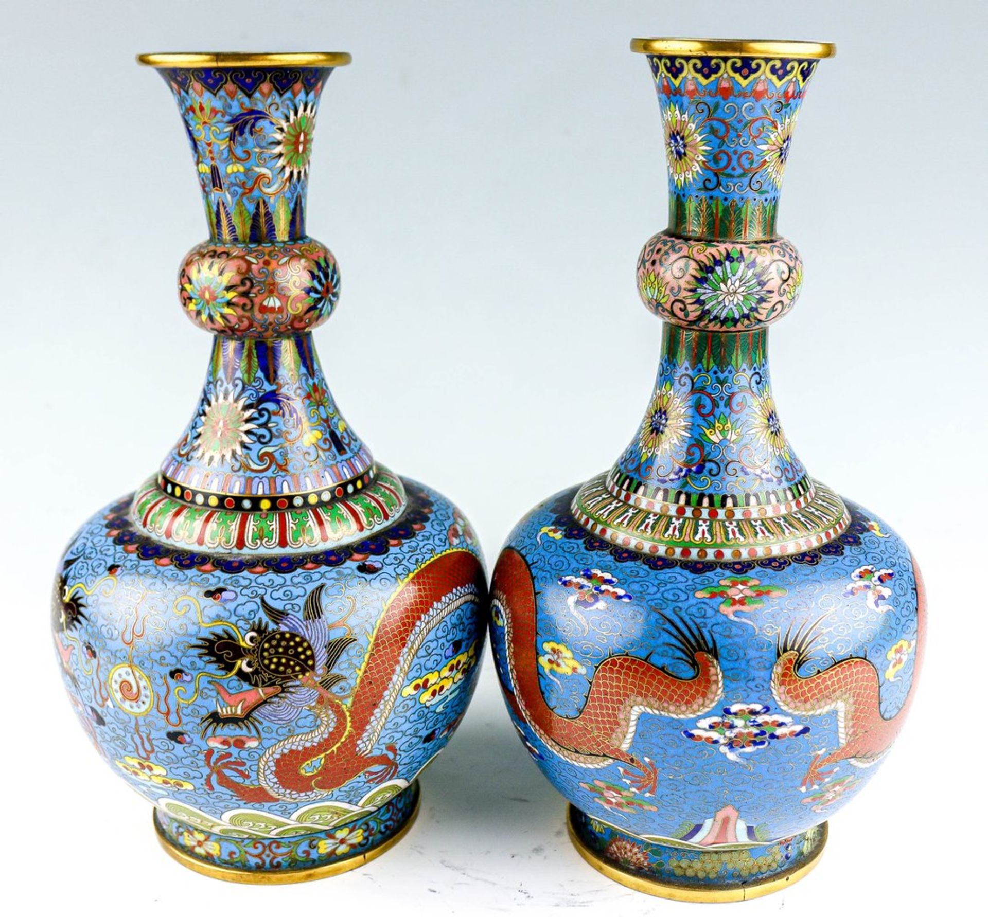 Zwei bauchige Vasen China - Bild 4 aus 5