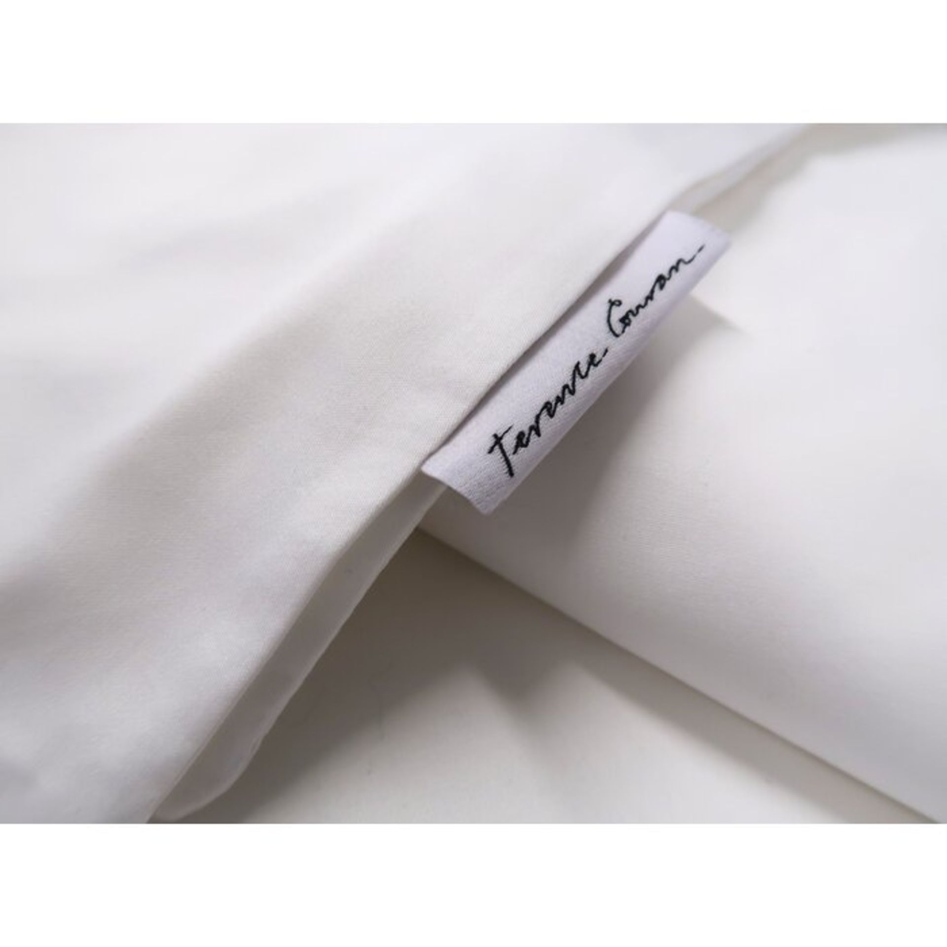 4ft 6 Double 301 Thread Count Fitted Sheet - RRP £60