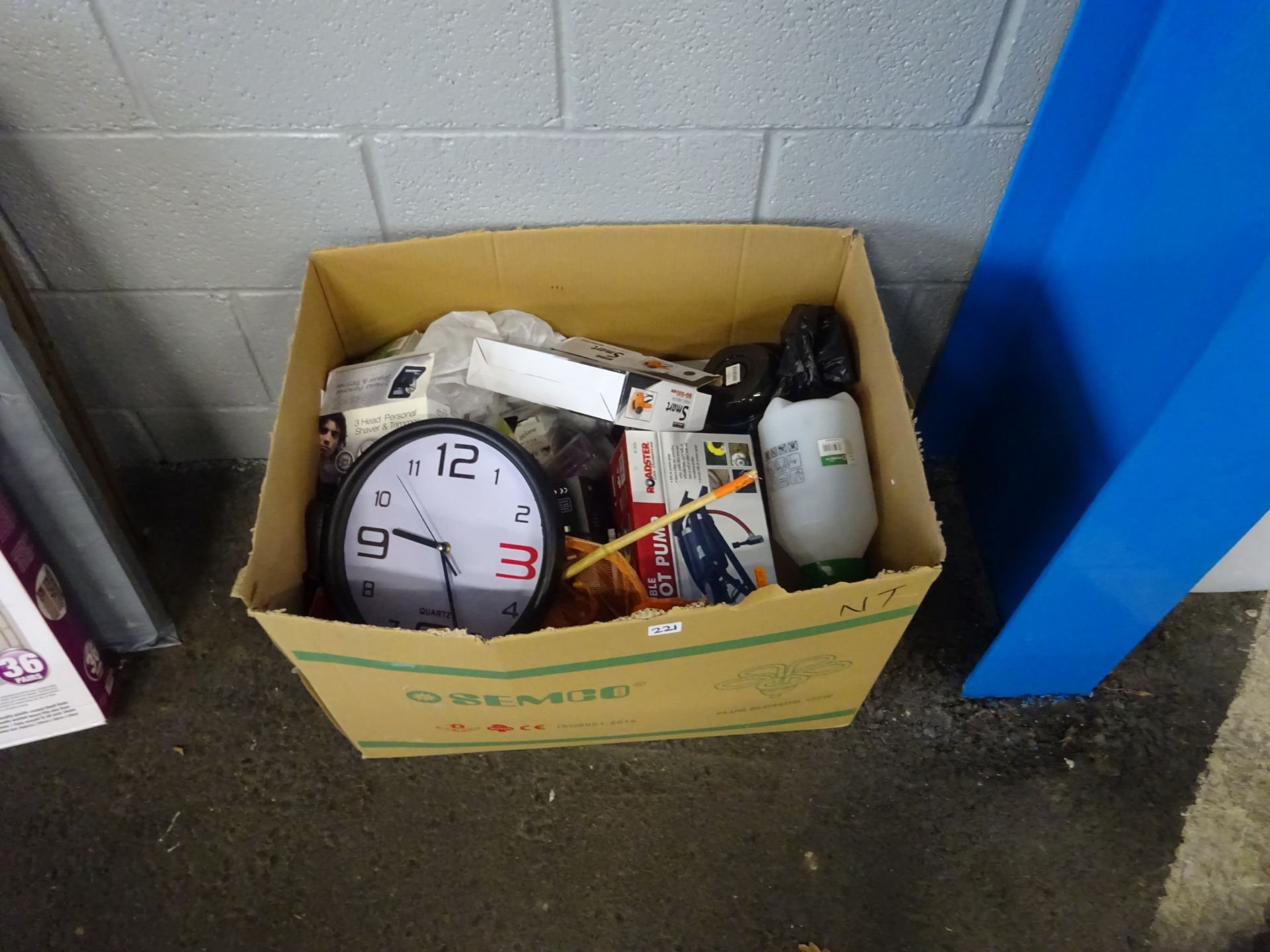 BOX OF FOOTPUMPS CLOCKS, SHAVERS & ODDS