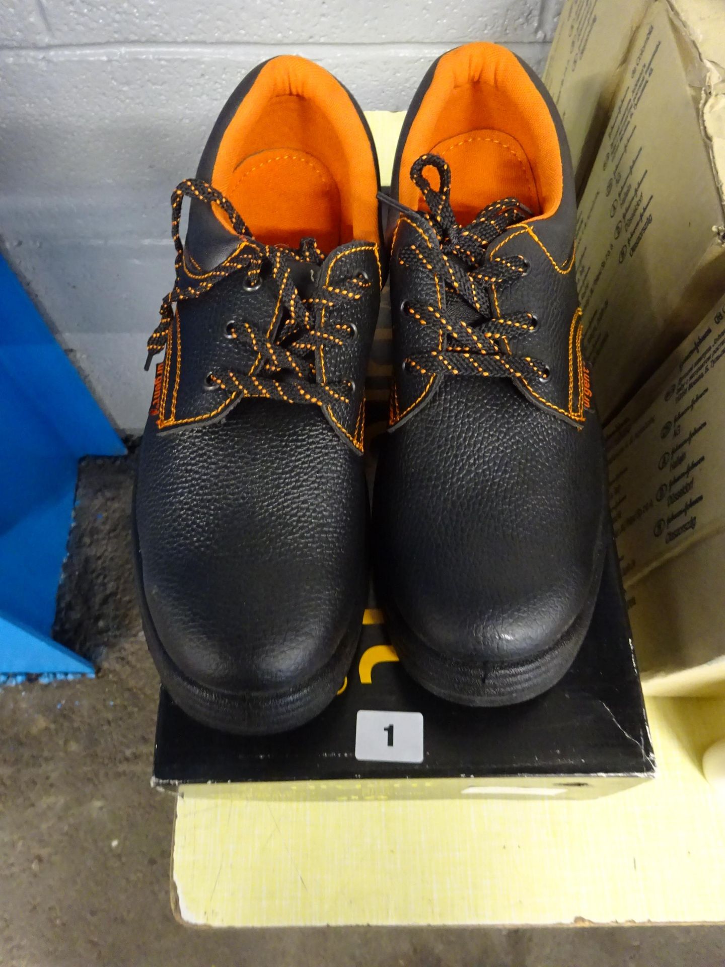 PAIR OF BLACK STEEL CAPPED SHOES SIZE 48