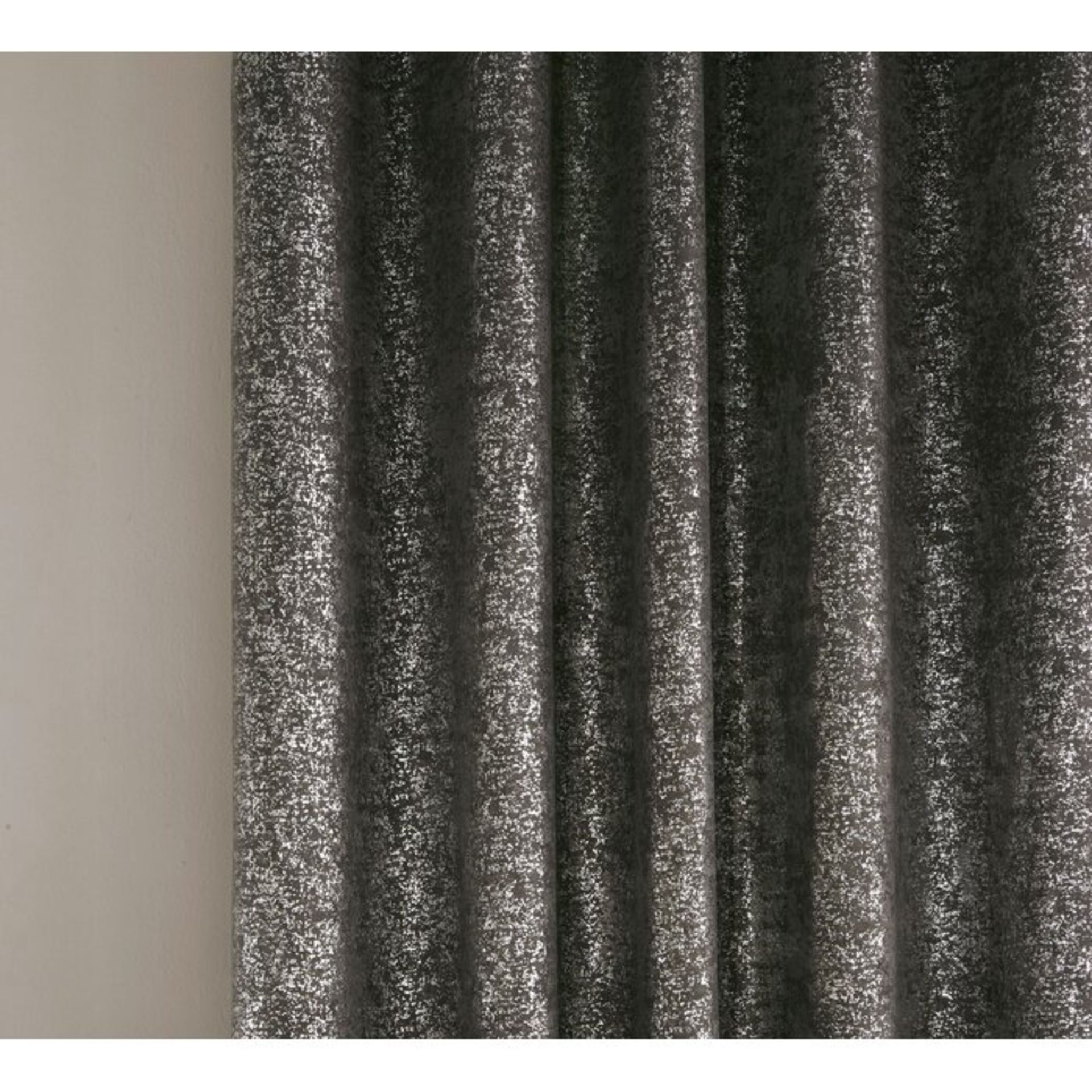 Vasquez Halo Eyelet Room Darkening Thermal Curtains - RRP £71.99 - Image 2 of 2