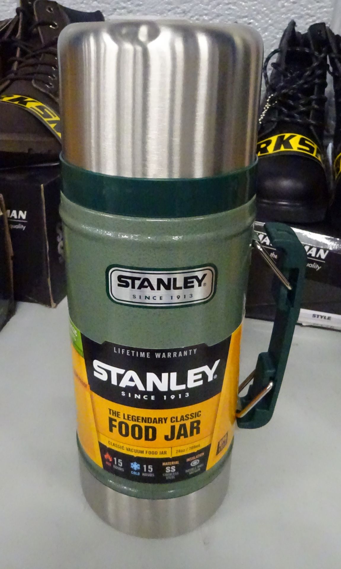 STANLEY LEGENDRY CLASSIC FOOD JAR ( SLIGHTLY DENTED ON TOP)