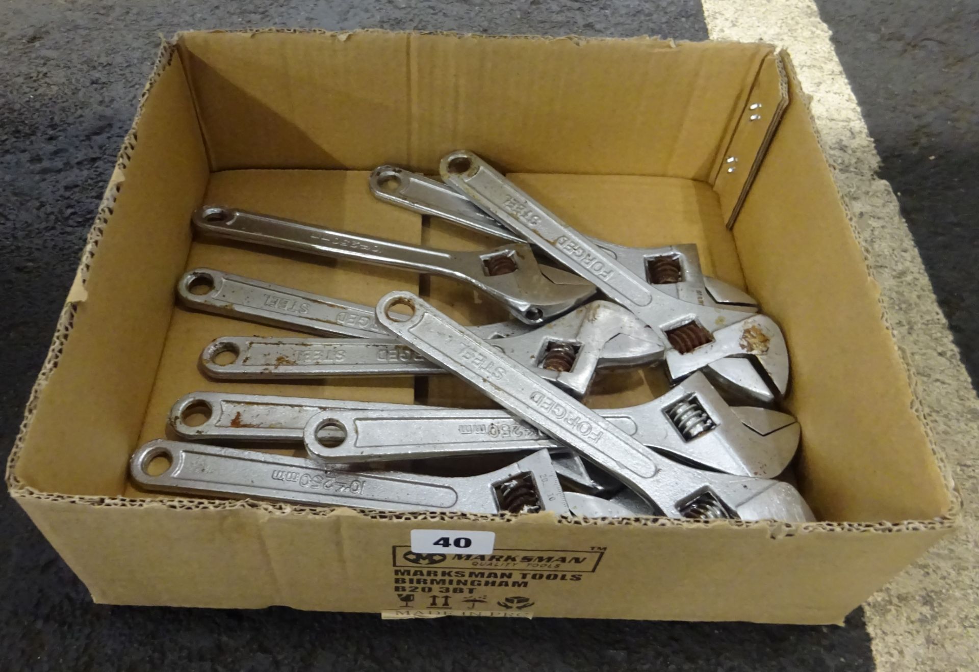 BOX OF 10 LG ADJUSTIBLE WRENCHES