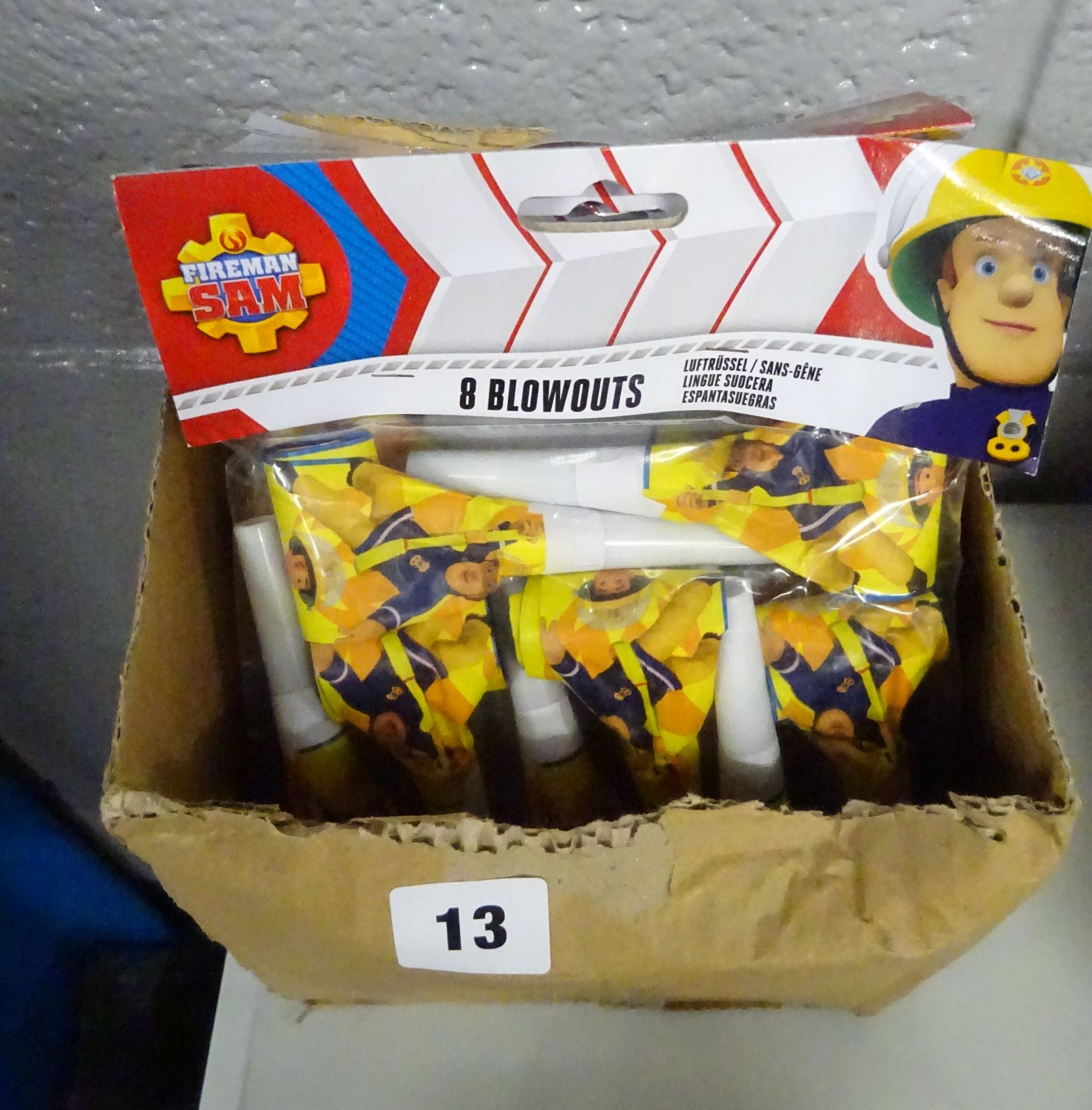 X5 OF 8 FIREMAN SAM BLOW OUTS