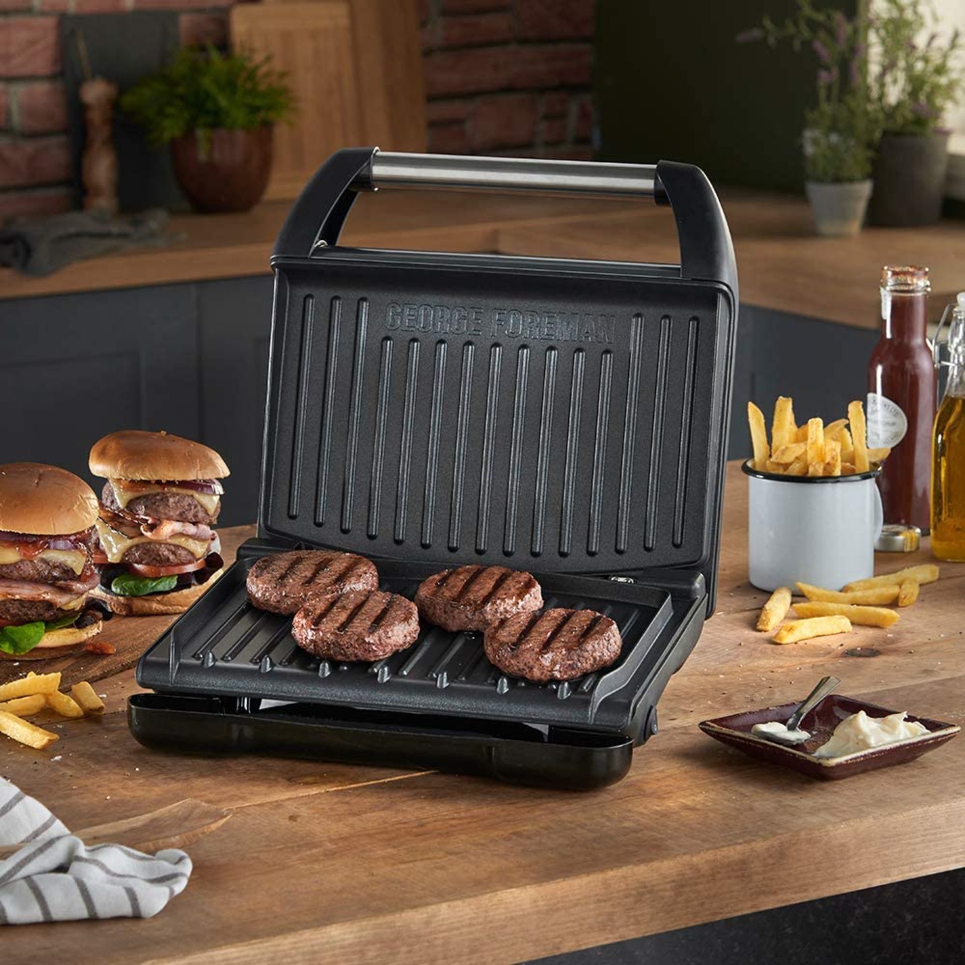 Grade A George Foreman Compact Steel Grill - RRP £32 - Image 2 of 3