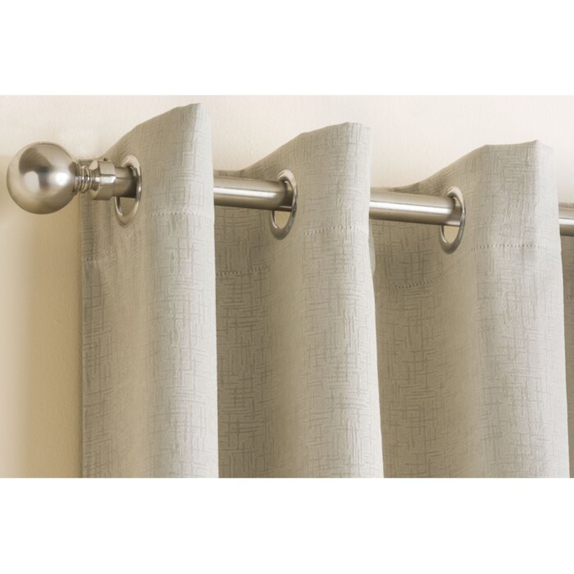 Falkner Eyelet Room Darkening Thermal Curtains - RRP £38.99 - Image 3 of 3