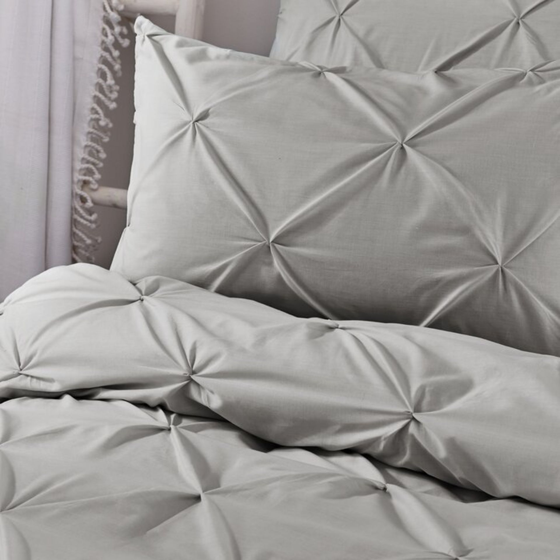 Alabama 144 TC Duvet Cover Set - RRP £41.00 - Image 2 of 2