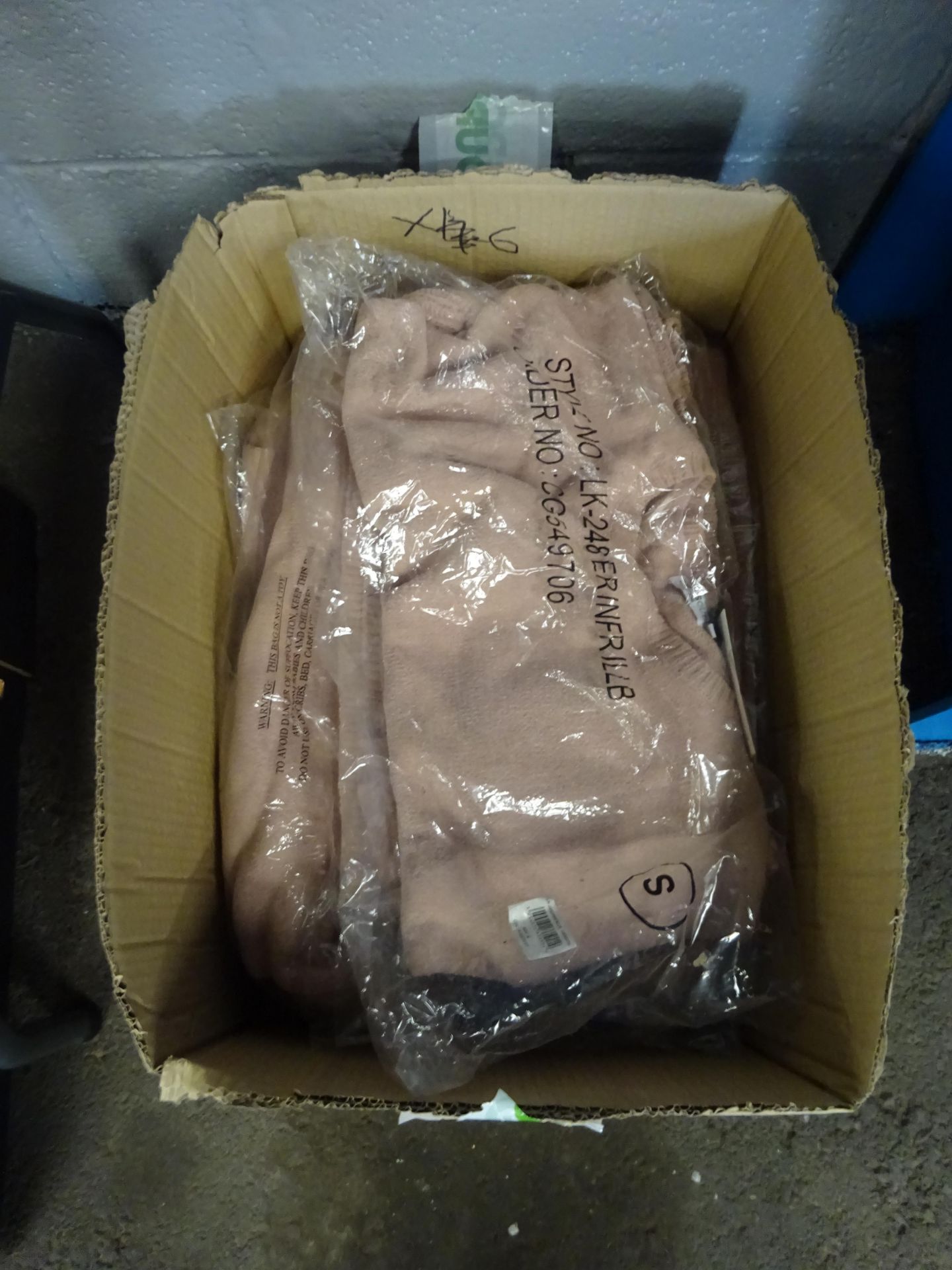 BOX OF 6 PINK JUMPERS (VAR SIZES)